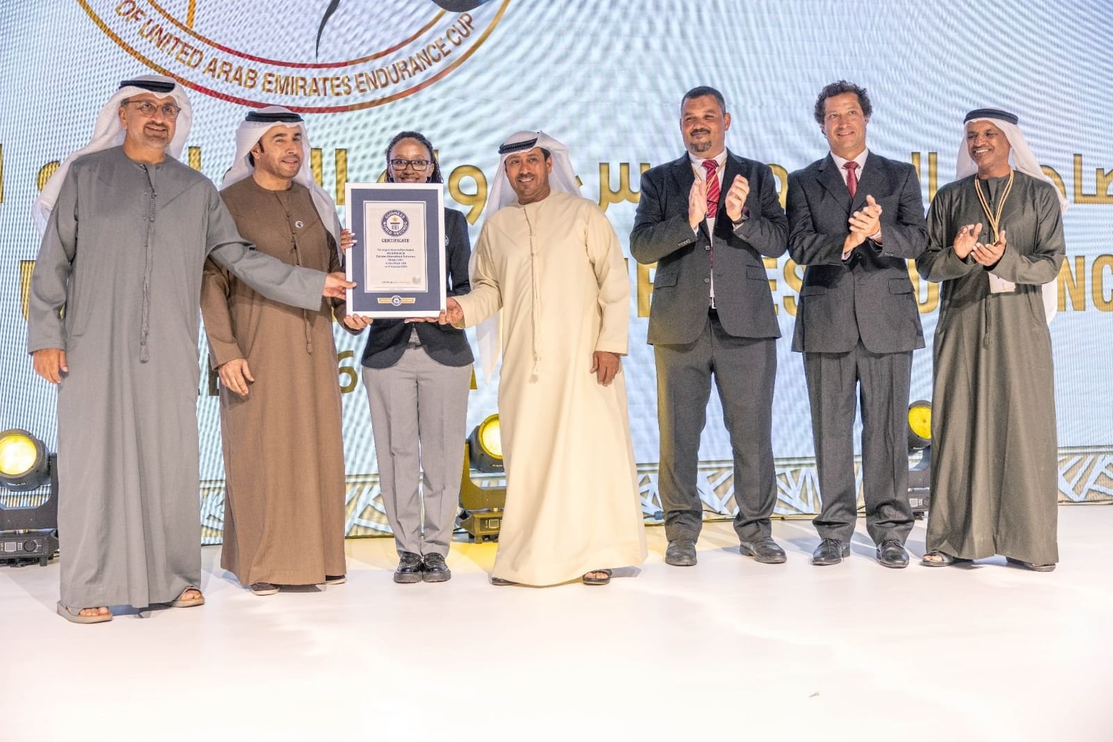 قرية الإمارات العالمية للقدرة.. 24 مبادرة وبرنامجًا تأهيليّا خلال 6 أشهر 1 قرية الإمارات العالمية للقدرة.. 24 مبادرة وبرنامجًا تأهيليّا خلال 6 أشهر