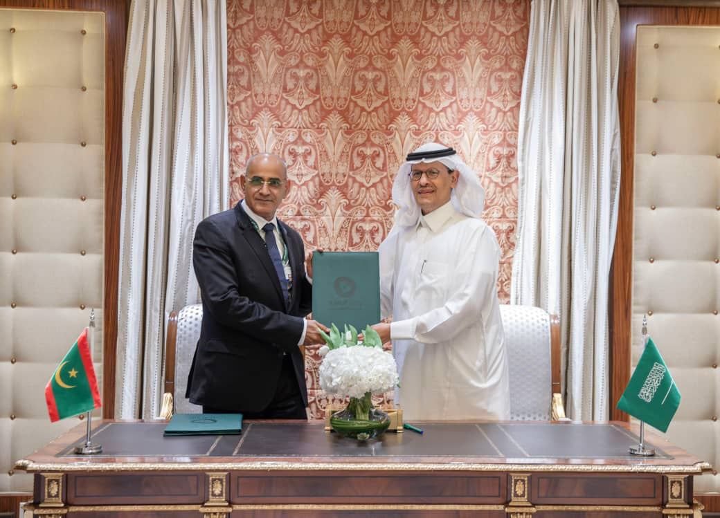 السعودية وموريتانيا توقعان مذكرة تفاهم في مجال الطاقة المتجددة 1 السعودية وموريتانيا توقعان مذكرة تفاهم في مجال الطاقة المتجددة