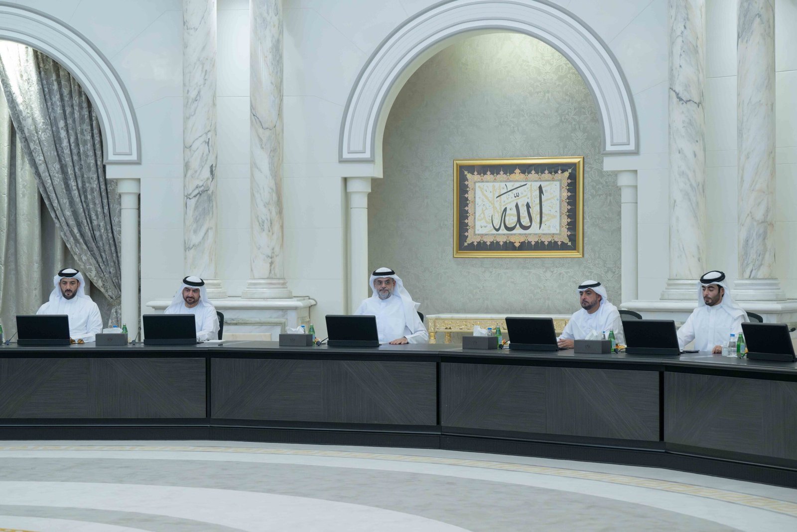 ولي عهد الشارقة يترأس اجتماع المجلس التنفيذي 1 ولي عهد الشارقة يترأس اجتماع المجلس التنفيذي