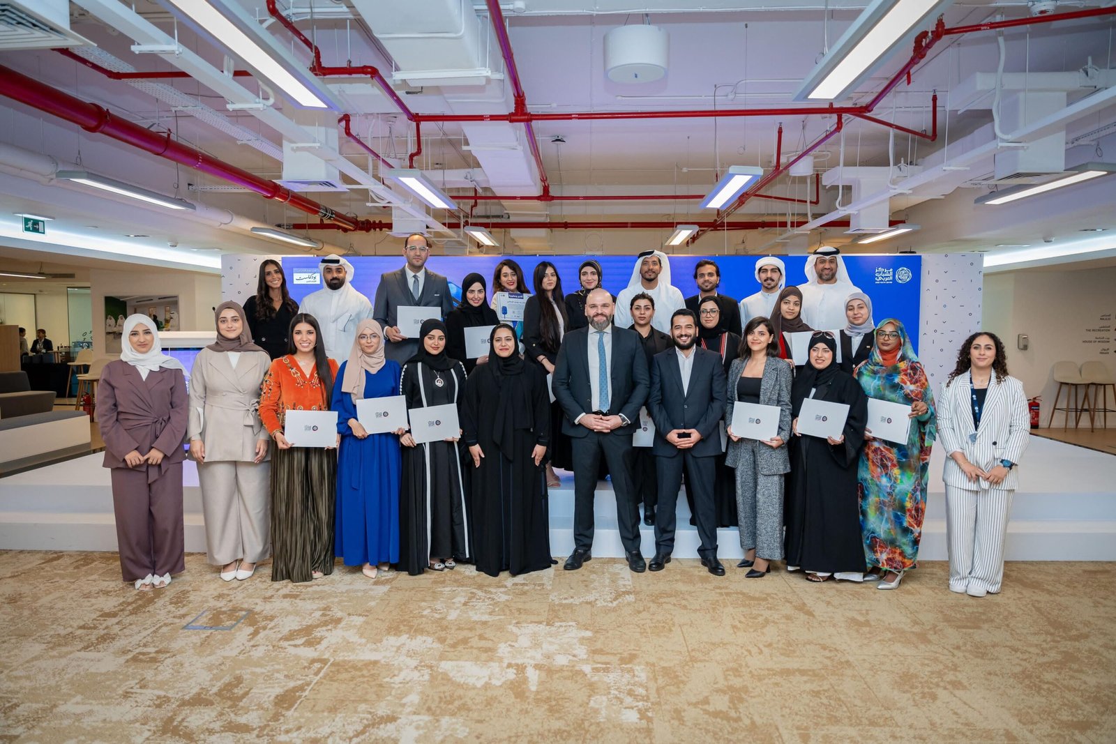 تخريج أعضاء النسخة الثالثة من "بودكاست الشباب العربي" 1 تخريج أعضاء النسخة الثالثة من "بودكاست الشباب العربي"