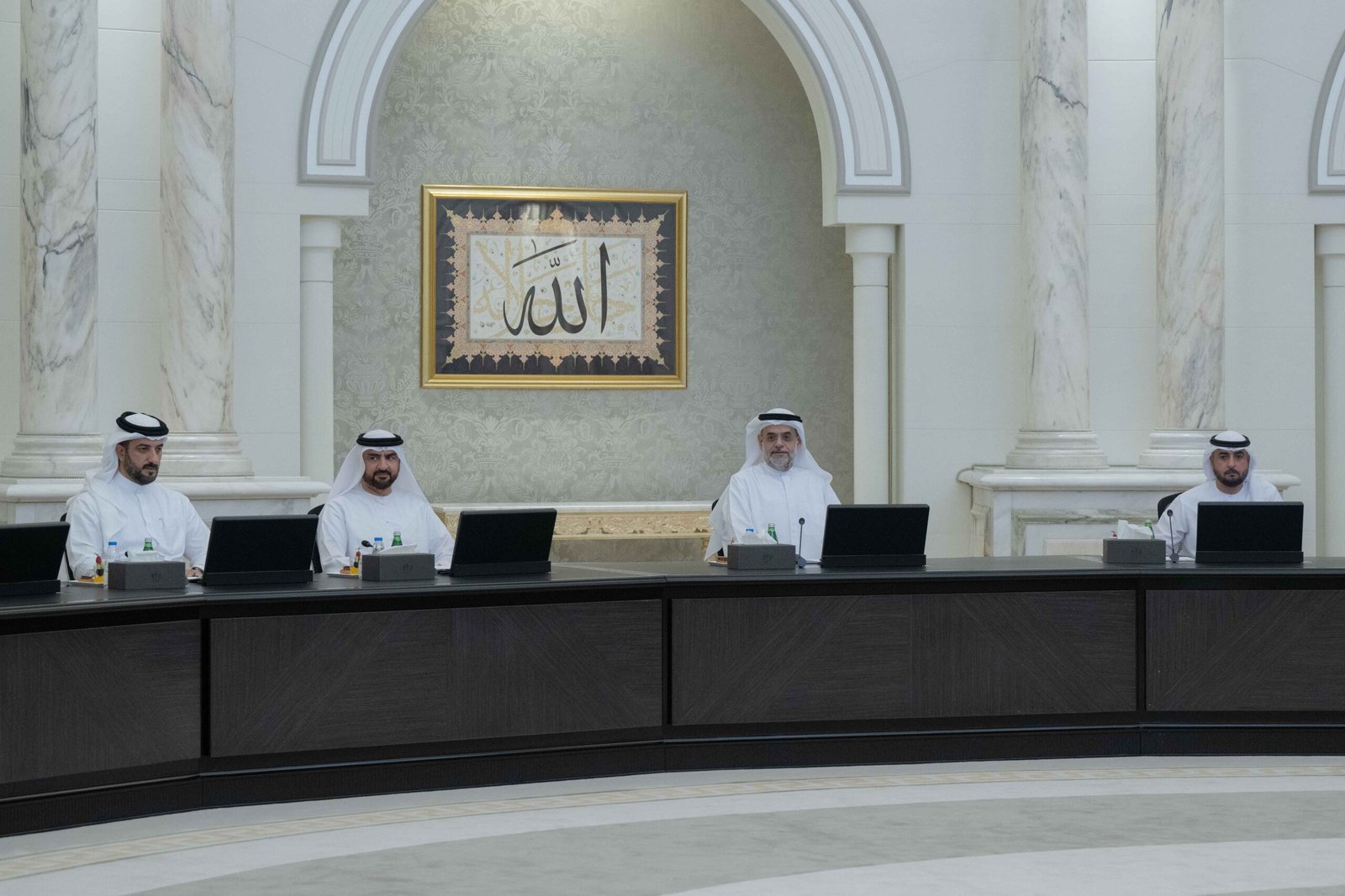 ولي عهد الشارقة يترأس اجتماع المجلس التنفيذي 1 ولي عهد الشارقة يترأس اجتماع المجلس التنفيذي