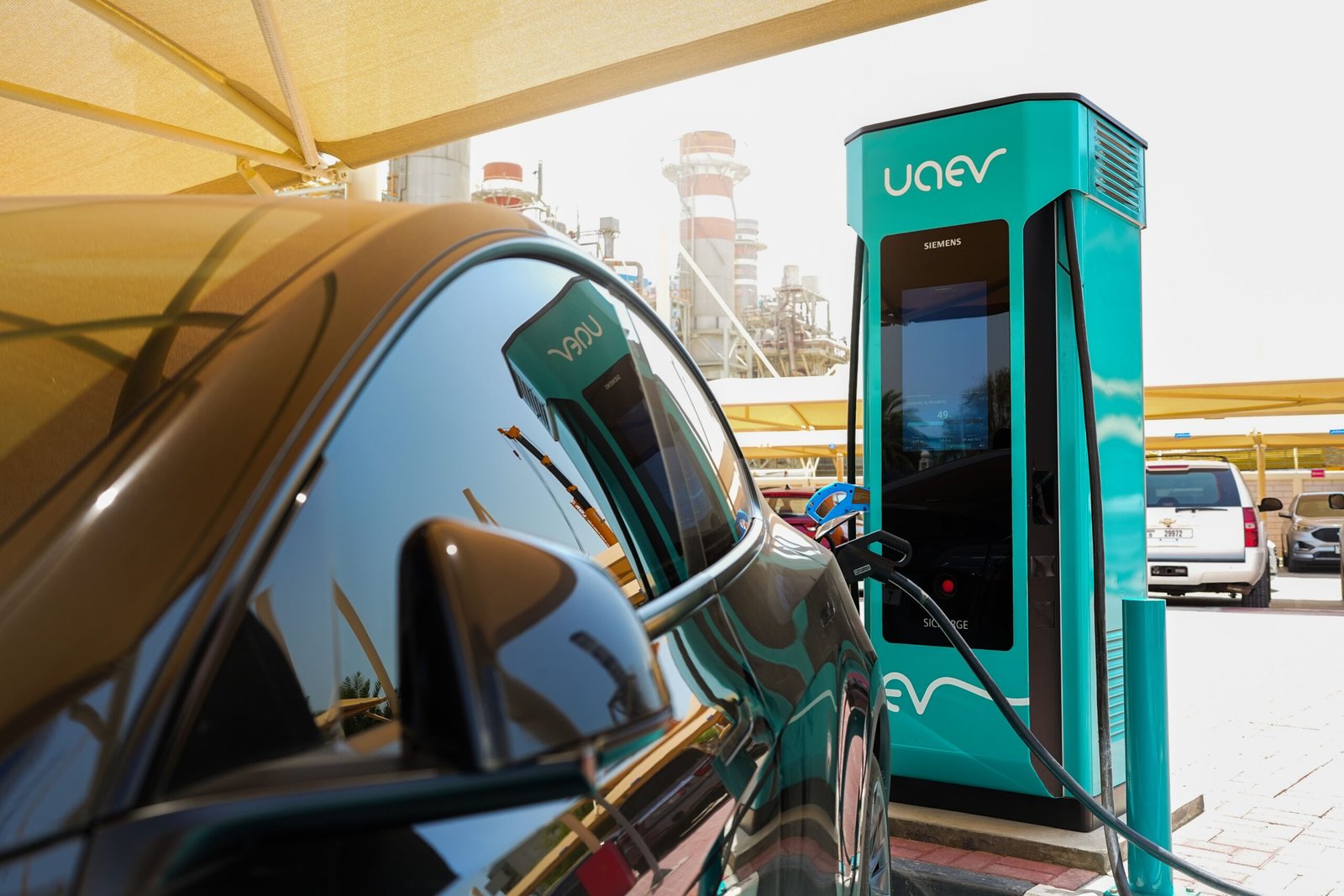 مشروع مشترك لإطلاق شركة الإمارات لمحطات شحن المركبات الكهربائية (UAEV) 1 مشروع مشترك لإطلاق شركة الإمارات لمحطات شحن المركبات الكهربائية (UAEV)