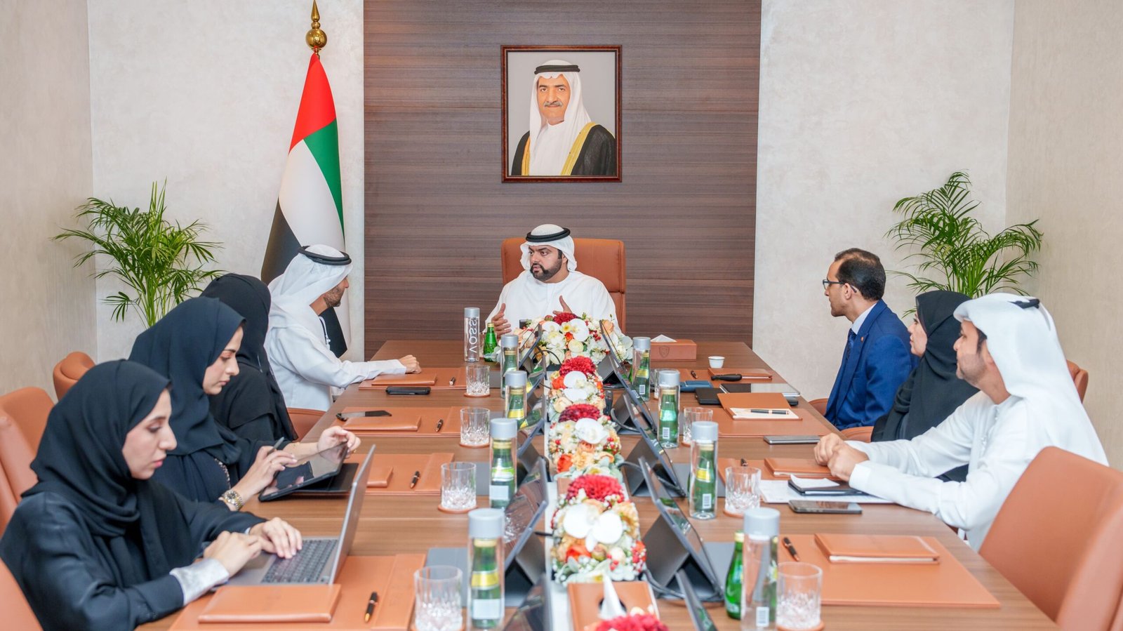 محمد الشرقي يطلع على مشاريع دائرة الحكومة الالكترونية بالفجيرة للتحول الرقمي 1 محمد الشرقي يطلع على مشاريع دائرة الحكومة الالكترونية بالفجيرة للتحول الرقمي