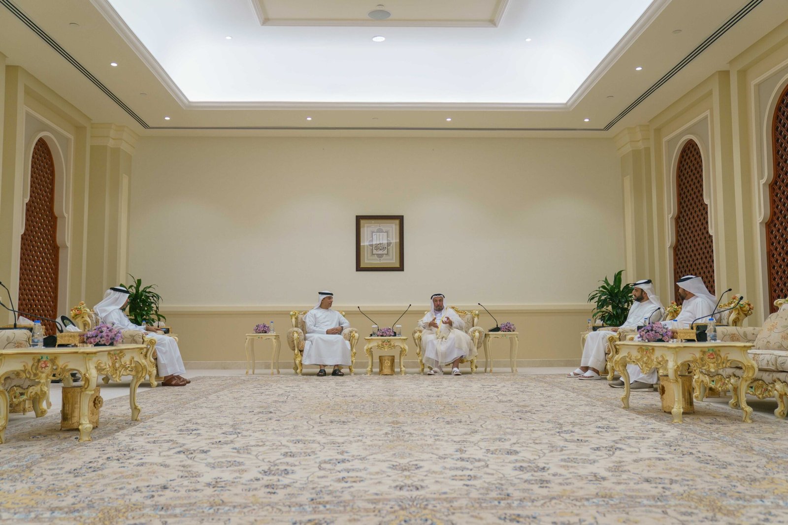 حاكم الشارقة يطلع على خطط وبرامج وزارة التربية والتعليم 1 حاكم الشارقة يطلع على خطط وبرامج وزارة التربية والتعليم