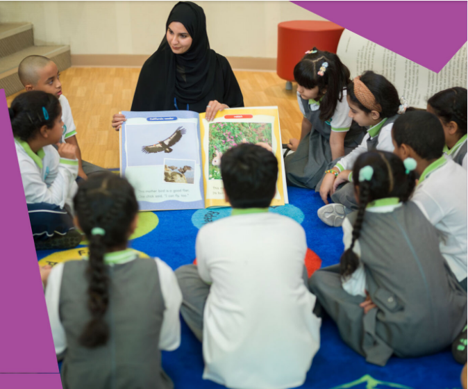 بتوجيهات رئيس الدولة.. توزيع 65,000 كتاب من معرض أبوظبي الدولي للكتاب على مدارس الدولة 1 بتوجيهات رئيس الدولة.. توزيع 65,000 كتاب من معرض أبوظبي الدولي للكتاب على مدارس الدولة
