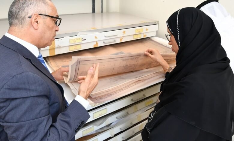 الأرشيف والمكتبة الوطنية يتسلم من "الطاقة والبنية التحتية" 35 ألف وثيقة تاريخية 8 الأرشيف والمكتبة الوطنية يتسلم من "الطاقة والبنية التحتية" 35 ألف وثيقة تاريخية