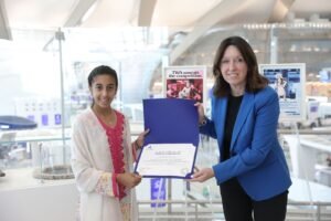 مطار زايد الدولي يعرض "رحلة سعيدة" و"قابلت رحالا من أرض الكنوز" لليازية بنت نهيان