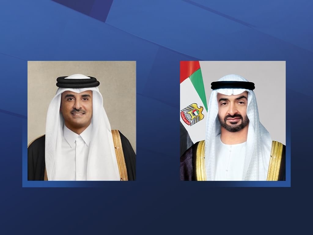 رئيس الدولة في مقدمة مستقبليه.. أمير قطر يصل إلى البلاد في زيارة أخوية 1 رئيس الدولة في مقدمة مستقبليه.. أمير قطر يصل إلى البلاد في زيارة أخوية