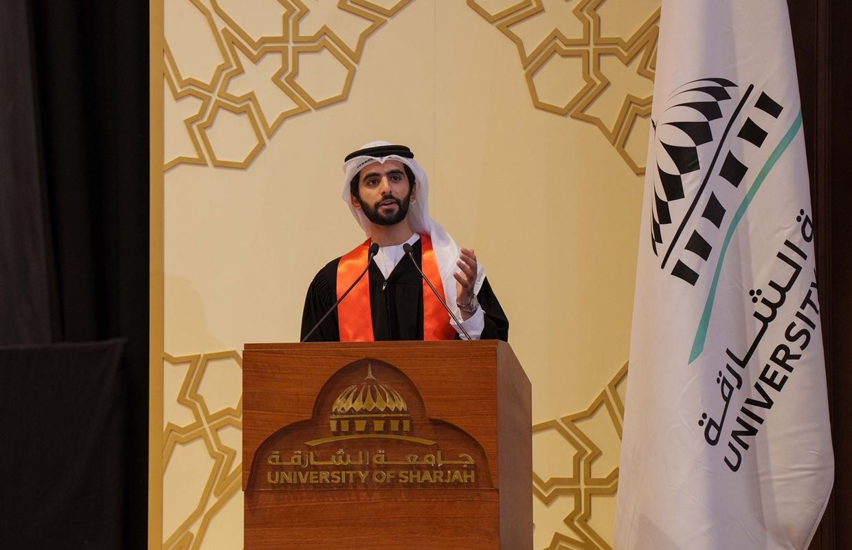 سلطان بن أحمد القاسمي يشهد حفل تخريج طلاب جامعة الشارقة 1 سلطان بن أحمد القاسمي يشهد حفل تخريج طلاب جامعة الشارقة
