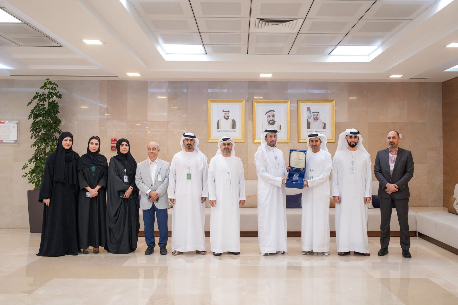 بلدية أبوظبي تفوز بجائزة "Ostar" العالمية ضمن فئة أفضل المشاريع 2023 1 بلدية أبوظبي تفوز بجائزة "Ostar" العالمية ضمن فئة أفضل المشاريع 2023