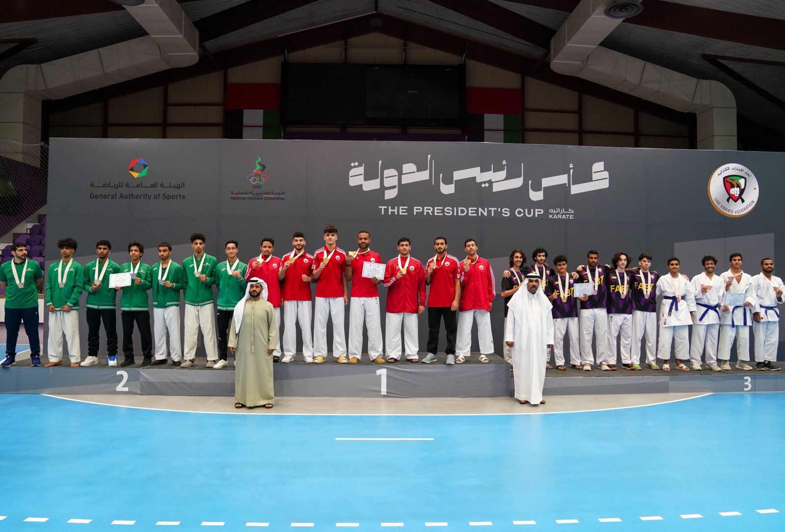 "الشارقة الرياضي" يتوج بطلا لكأس رئيس الدولة للكاراتيه 1 "الشارقة الرياضي" يتوج بطلا لكأس رئيس الدولة للكاراتيه