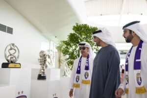 رئيس الدولة يستقبل فريق نادي العين لكرة القدم بمناسبة فوزه ببطولة دوري أبطال آسيا