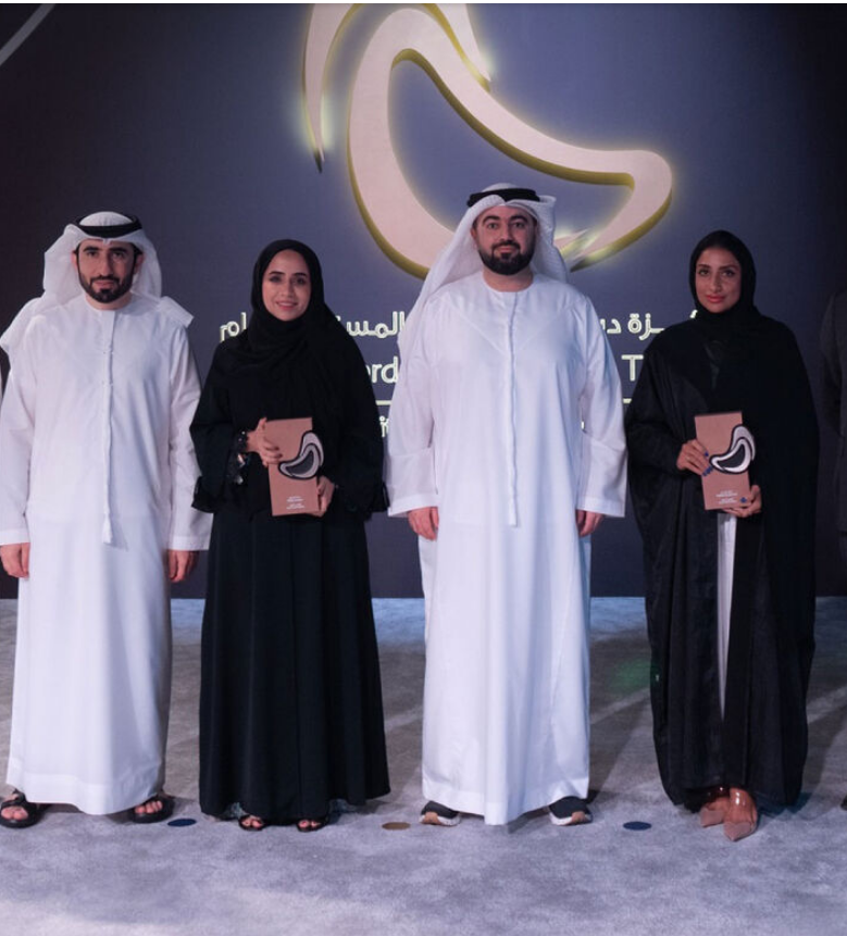 «أبوظبي للتنقل» يفوز بـجائزتين ضمن «جائزة دبي للنقل المستدام» 1 «أبوظبي للتنقل» يفوز بـجائزتين ضمن «جائزة دبي للنقل المستدام»