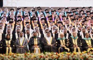 سلطان بن أحمد القاسمي يشهد حفل تخريج طلاب جامعة الشارقة