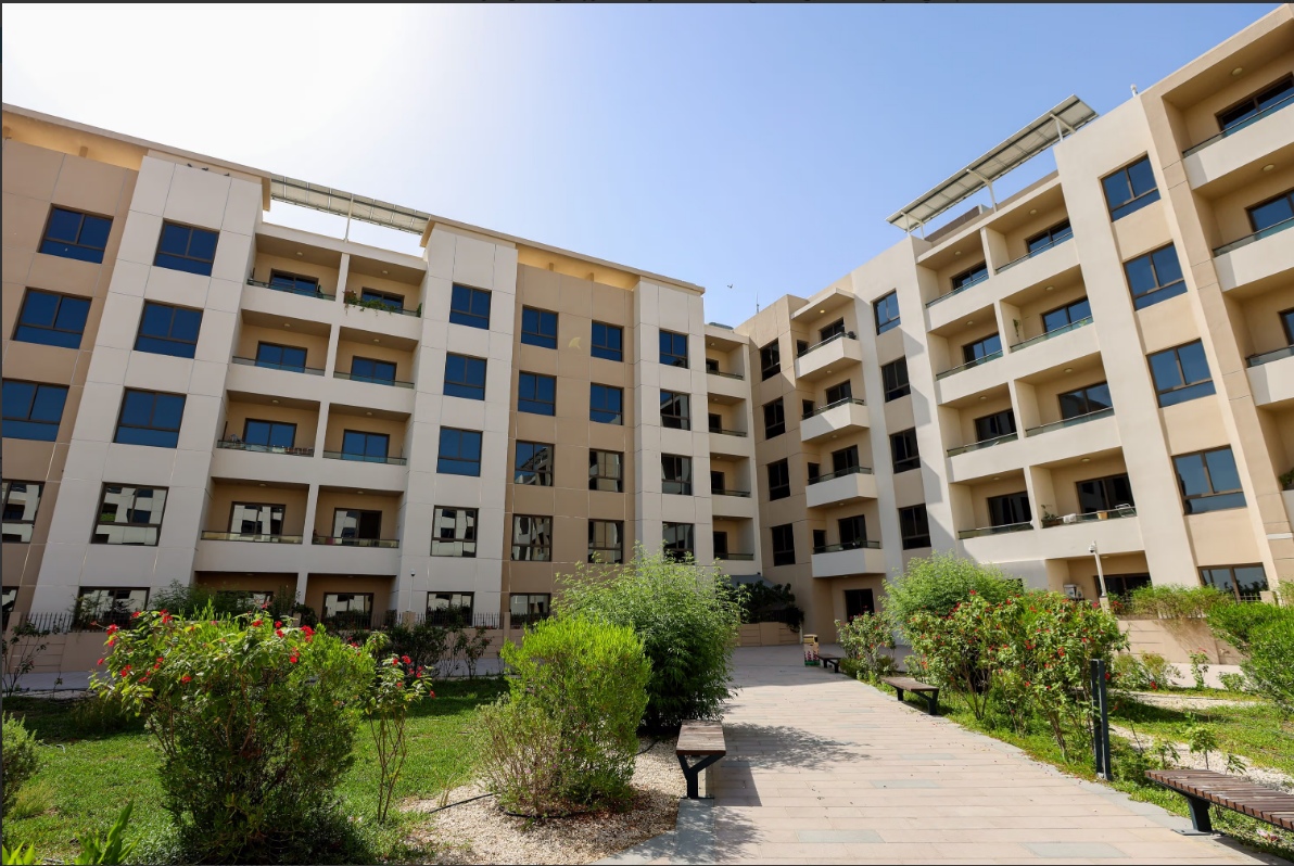 مجمع هيئة كهرباء ومياه دبي السكني في ورسان أول مشروع متنوع لسكن العائلات في العالم يحمل التصنيف البلاتيني- الريادة في الطاقة والتصميم البيئي (LEED) 1 مجمع هيئة كهرباء ومياه دبي السكني في ورسان أول مشروع متنوع لسكن العائلات في العالم يحمل التصنيف البلاتيني- الريادة في الطاقة والتصميم البيئي (LEED)