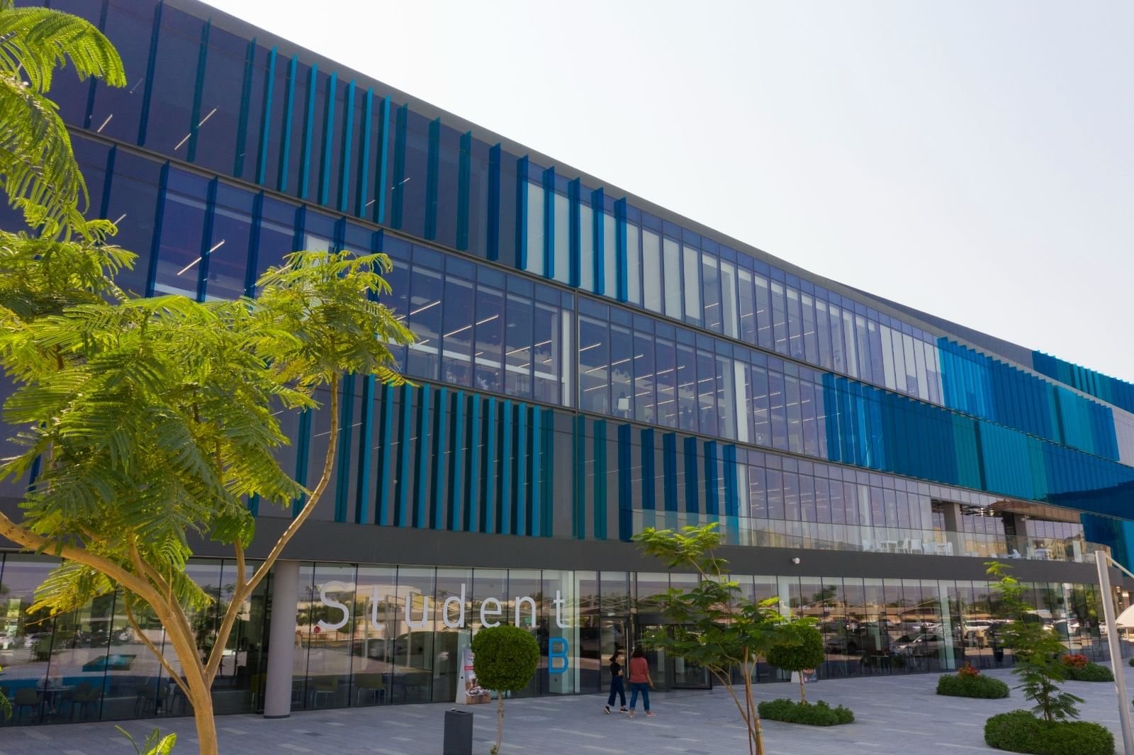 جامعة عجمان ضمن أفضل 500 مؤسسة تعليمية على مستوى العالم 1 جامعة عجمان ضمن أفضل 500 مؤسسة تعليمية على مستوى العالم