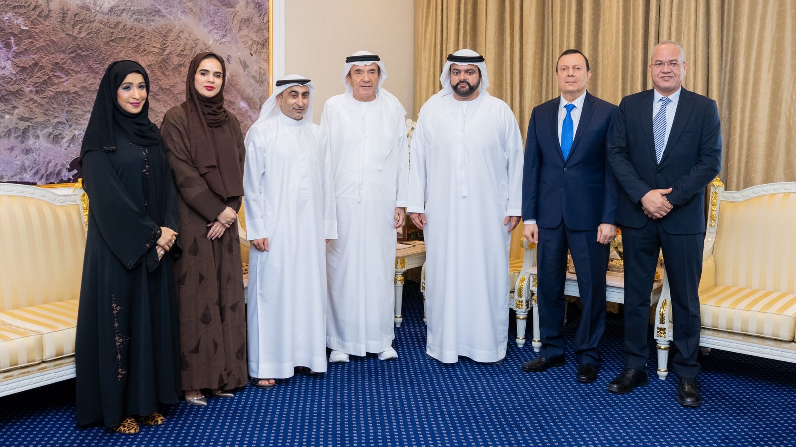 ولي عهد الفجيرة يطلع على خطط تعزيز إدارة المياه الجوفية في الإمارة 1 ولي عهد الفجيرة يطلع على خطط تعزيز إدارة المياه الجوفية في الإمارة