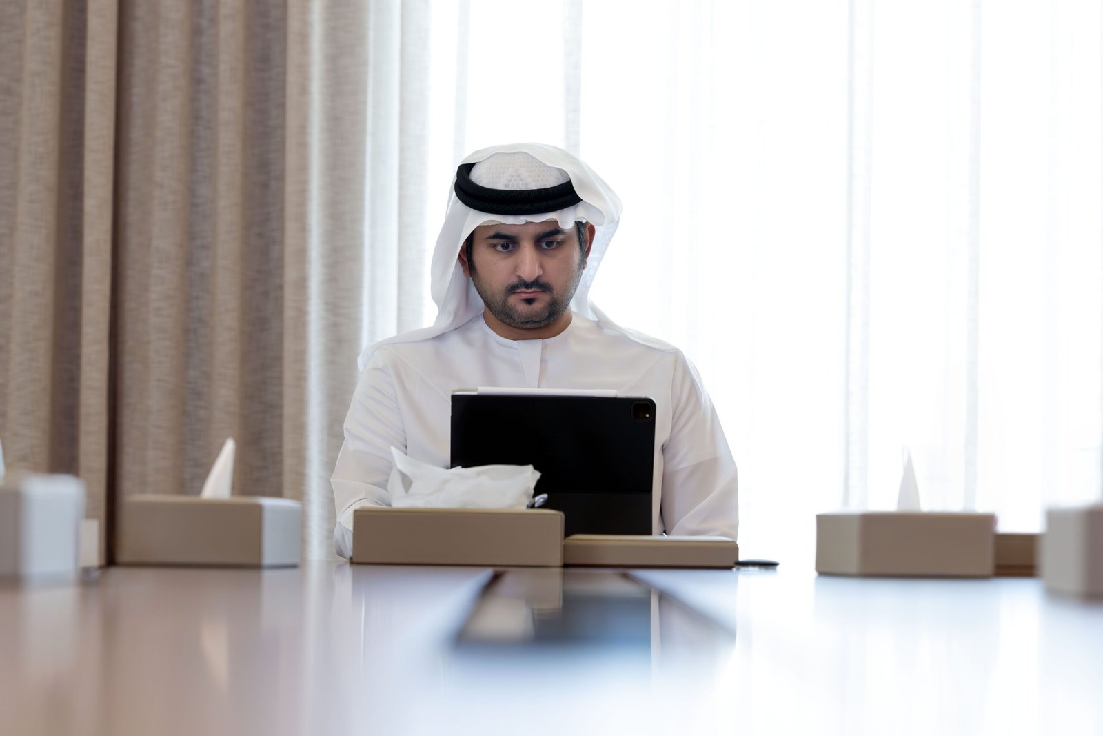 مكتوم بن محمد: برؤية محمد بن راشد .. دبي نموذج اقتصادي متكامل ووجهة عالمية للفرص الاستثمارية 1 مكتوم بن محمد: برؤية محمد بن راشد .. دبي نموذج اقتصادي متكامل ووجهة عالمية للفرص الاستثمارية