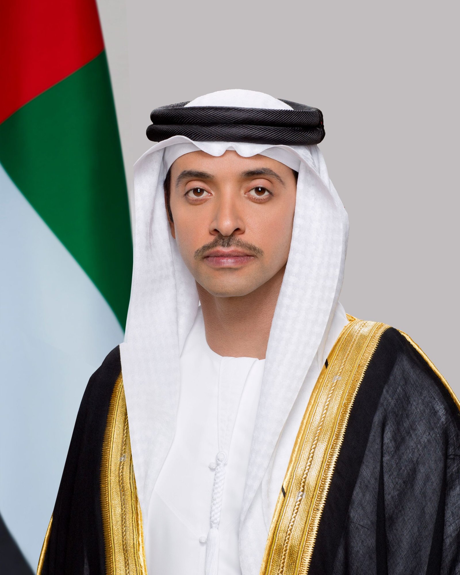 هزاع بن زايد يهنئ رئيس الدولة ونائبيه والحكام بعيد الأضحى المبارك 1 هزاع بن زايد يهنئ رئيس الدولة ونائبيه والحكام بعيد الأضحى المبارك