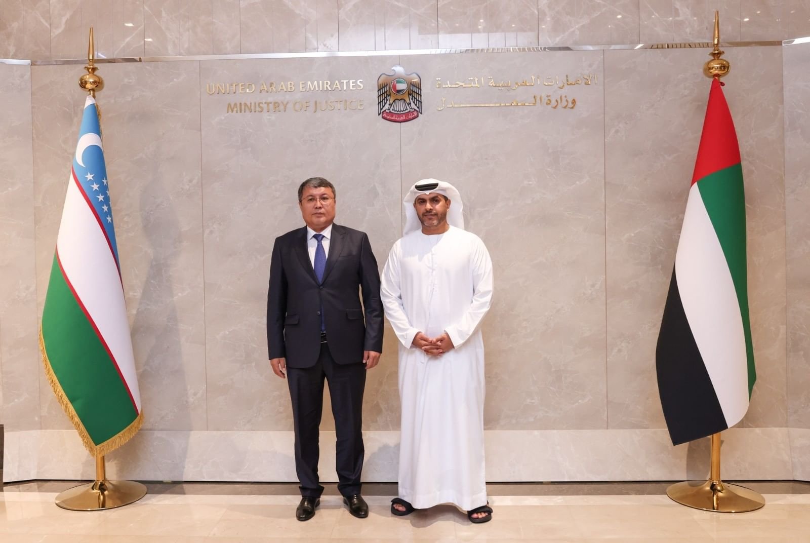 وزير العدل يبحث مع نظيره الأوزبكي سبل تعزيز التعاون القانوني والقضائي 1 وزير العدل يبحث مع نظيره الأوزبكي سبل تعزيز التعاون القانوني والقضائي