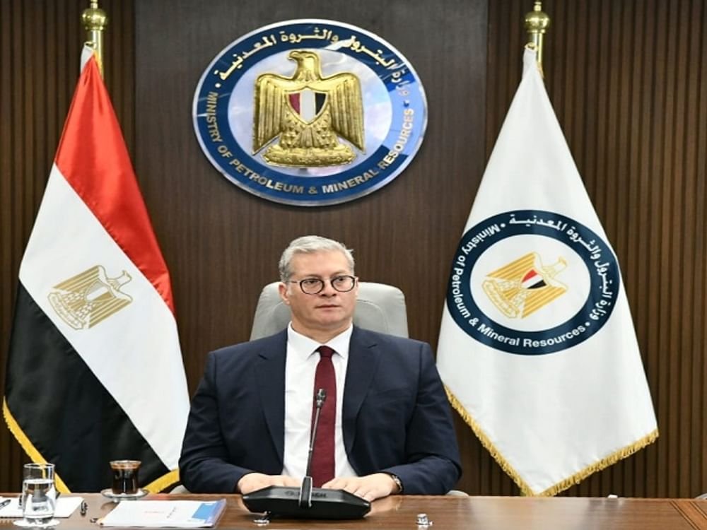 وزير البترول المصري يؤكد السعي للتوسع في إنتاج الغاز والنفط وخفض الانبعاثات 1 وزير البترول المصري يؤكد السعي للتوسع في إنتاج الغاز والنفط وخفض الانبعاثات
