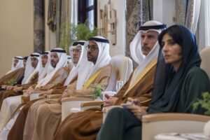 رئيس الدولة والرئيس الإندونيسي يبحثان علاقات التعاون والشراكة الاقتصادية الشاملة بين البلدين