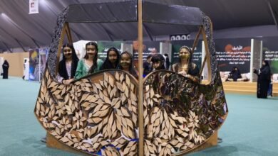 "البرقع".. علامة مميزة تجذب زائرات مهرجان ليوا للرطب