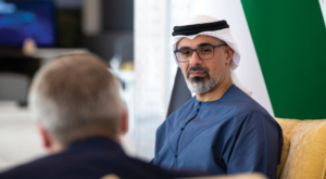 خالد بن محمد بن زايد يلتقي عددًا من رؤساء شركات الطاقة العالمية ويشهد مراسم توقيع اتفاق لانضمام مجموعة من الشركاء العالميين إلى مشروع الرويس للغاز الطبيعي المسال التابع لأدنوك