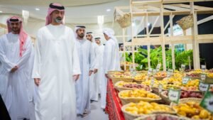 عمار بن حميد يفتتح مهرجان "ليوا عجمان للرطب والعسل 2024"