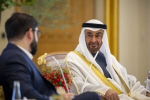 رئيس الدولة والرئيس التشيلي يبحثان تعزيز العلاقات الثنائية بين البلدين