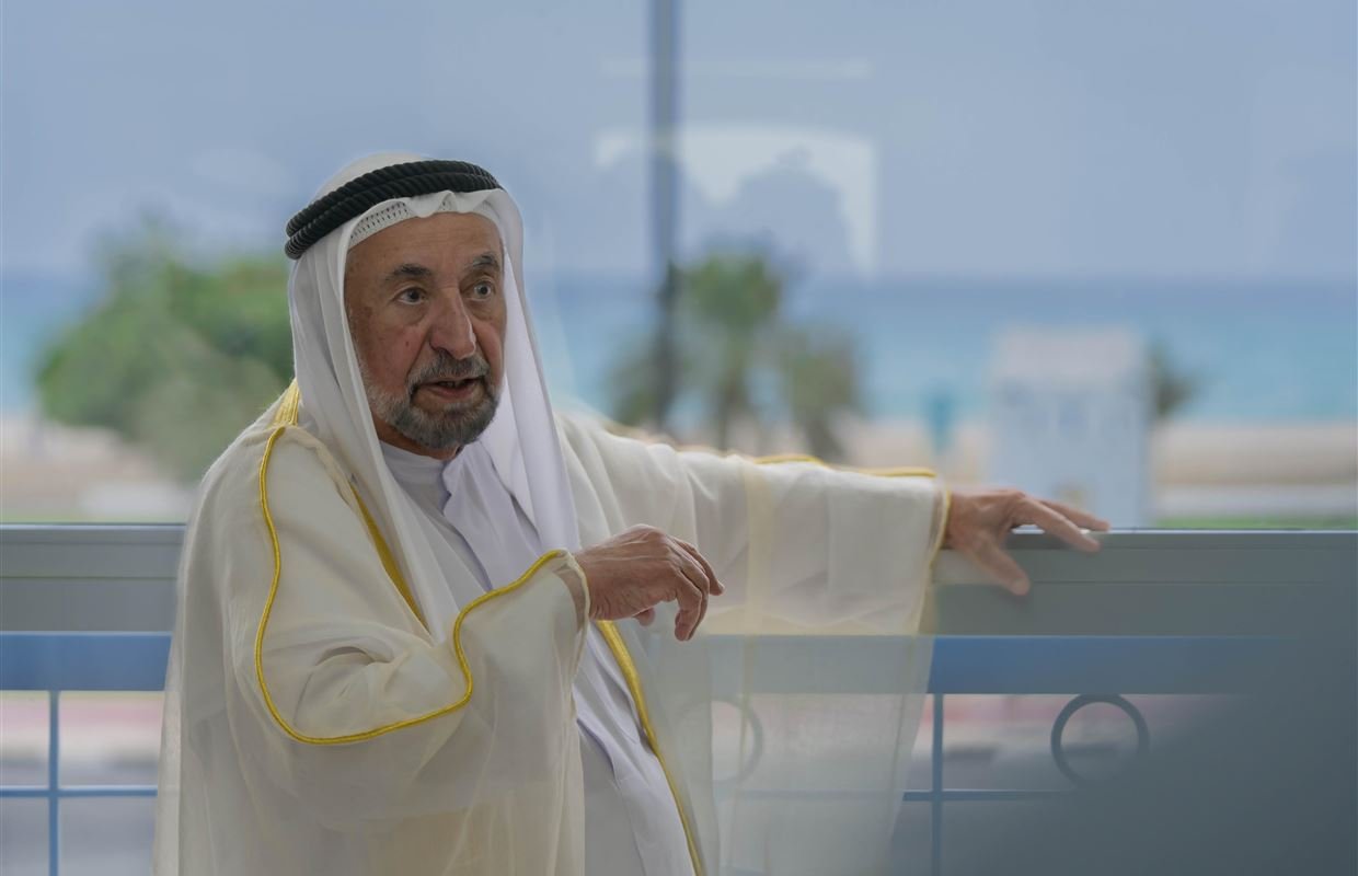 حاكم الشارقة يرفع قيمة التعويض للمتأثرين بالمنخفض الجوي إلى 50 ألف 1 حاكم الشارقة يرفع قيمة التعويض للمتأثرين بالمنخفض الجوي إلى 50 ألف