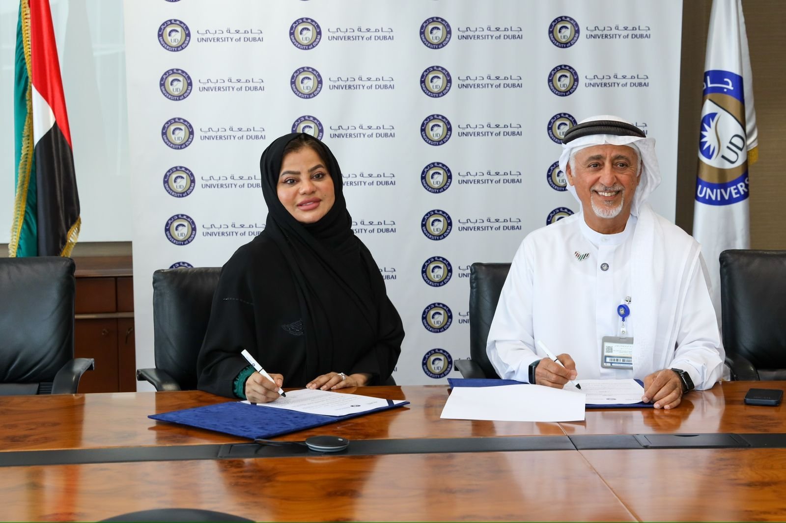 توقيع اتفاقية تعاون بين جامعة دبي ومؤسسة دبي للإعلام 1 توقيع اتفاقية تعاون بين جامعة دبي ومؤسسة دبي للإعلام