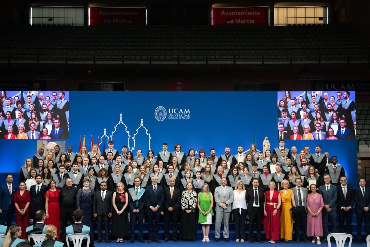 تخريج الدفعة الأولى من طلاب ماجستير التسامح والسلام بجامعة سان انطونيو الكاثوليكية في إسبانيا 1 تخريج الدفعة الأولى من طلاب ماجستير التسامح والسلام بجامعة سان انطونيو الكاثوليكية في إسبانيا