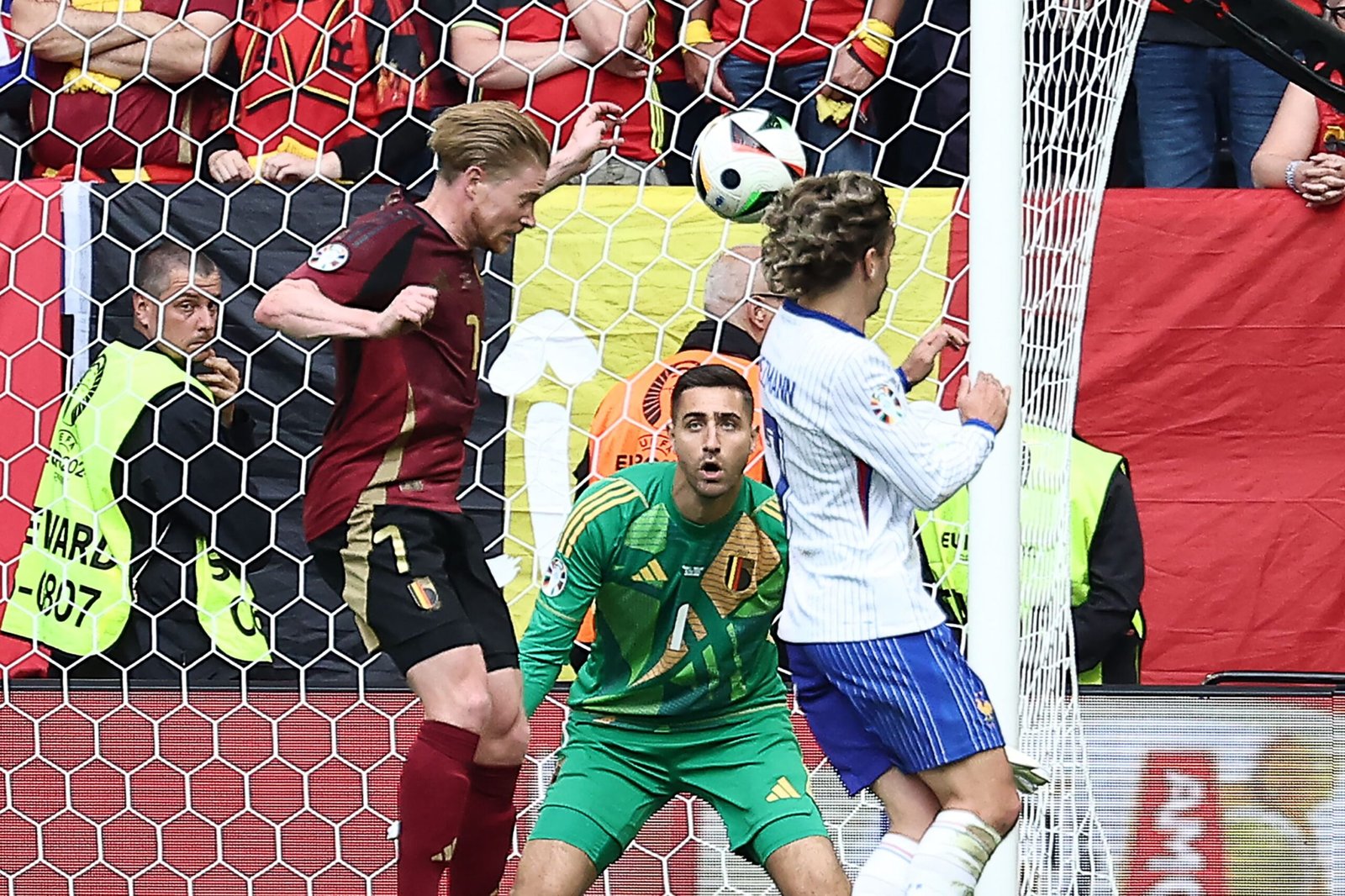 فرنسا تفوز على بلجيكا وتتأهل لربع نهائي "يورو 2024" 1 فرنسا تفوز على بلجيكا وتتأهل لربع نهائي "يورو 2024"