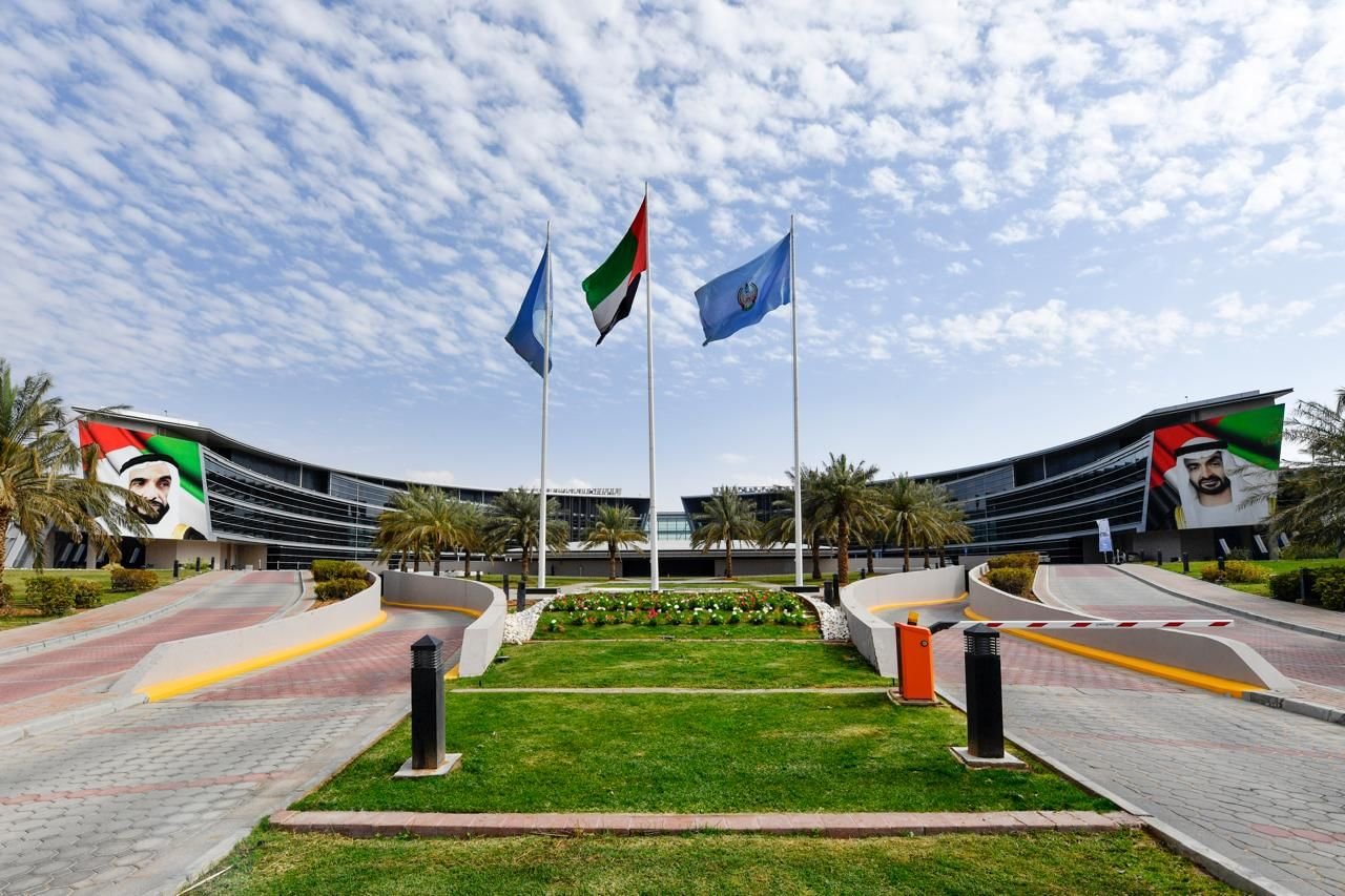 أبوظبي لخدمات الطاقة وجامعة الإمارات تنفذان أكبر مشروع للطاقة الشمسية في قطاع التعليم بالدولة 1 أبوظبي لخدمات الطاقة وجامعة الإمارات تنفذان أكبر مشروع للطاقة الشمسية في قطاع التعليم بالدولة