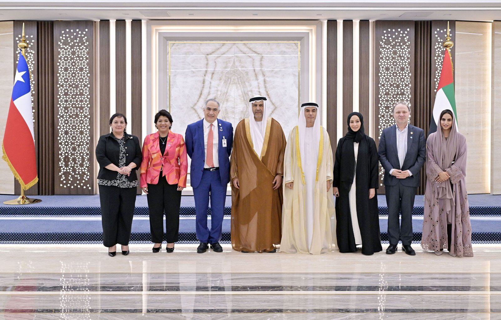 النائب الأول لرئيس "المجلس الوطني" يلتقي وفدًا من مجلس الشيوخ التشيلي 1 النائب الأول لرئيس "المجلس الوطني" يلتقي وفدًا من مجلس الشيوخ التشيلي