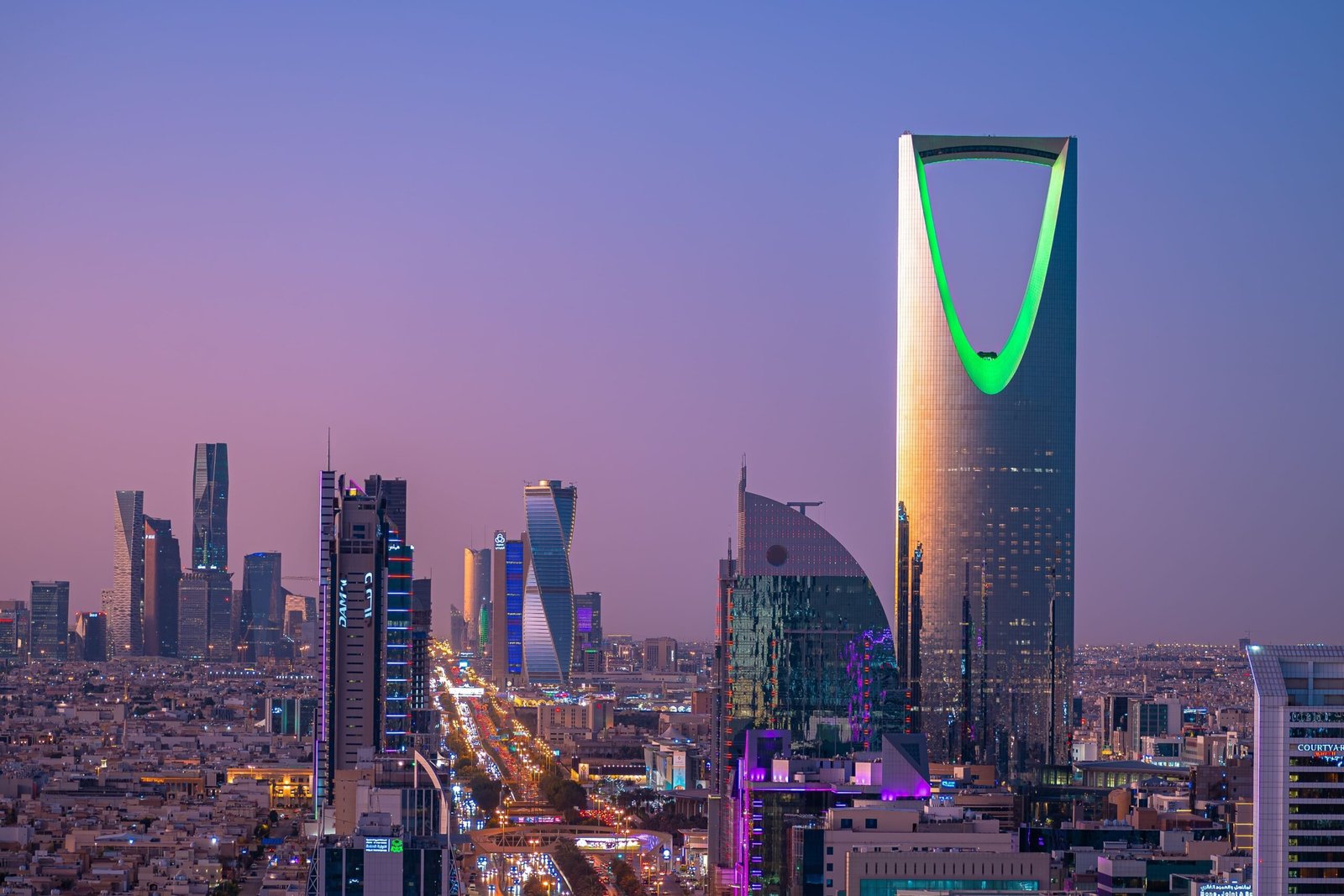 الرياض تستضيف بعد غد الاجتماع الـ2 لفريق التفاوض العربي مع شركات الإعلام الدولية 1 الرياض تستضيف بعد غد الاجتماع الـ2 لفريق التفاوض العربي مع شركات الإعلام الدولية