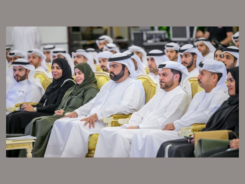 ولي عهد الفجيرة يشهد محاضرة ”الطريق نحو الاستدامة“ في "مجلس محمد بن حمد الشرقي" 1 ولي عهد الفجيرة يشهد محاضرة ”الطريق نحو الاستدامة“ في "مجلس محمد بن حمد الشرقي"