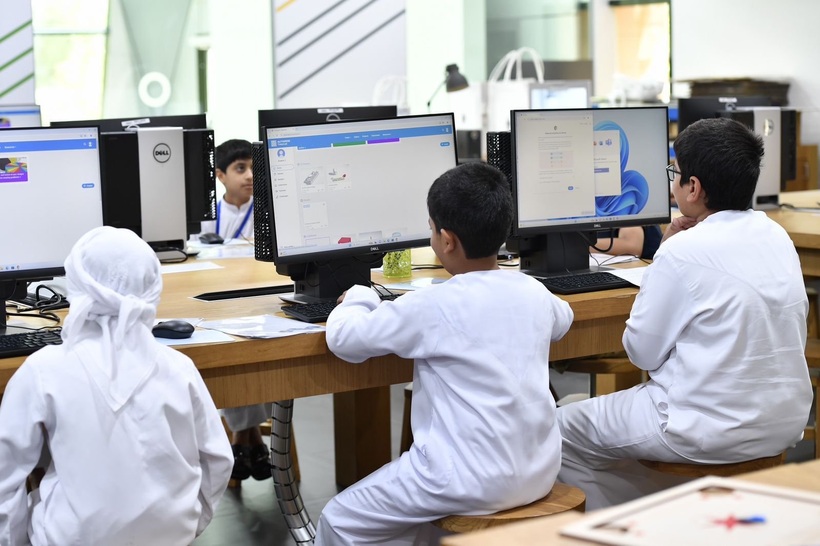 منتزه جامعة الإمارات للعلوم والابتكار يختتم "المخيم الصيفي للشباب" 1 منتزه جامعة الإمارات للعلوم والابتكار يختتم "المخيم الصيفي للشباب"