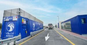 (طرق دبي) تنجز 10 استراحات للشاحنات بالشراكة مع "أدنوك"