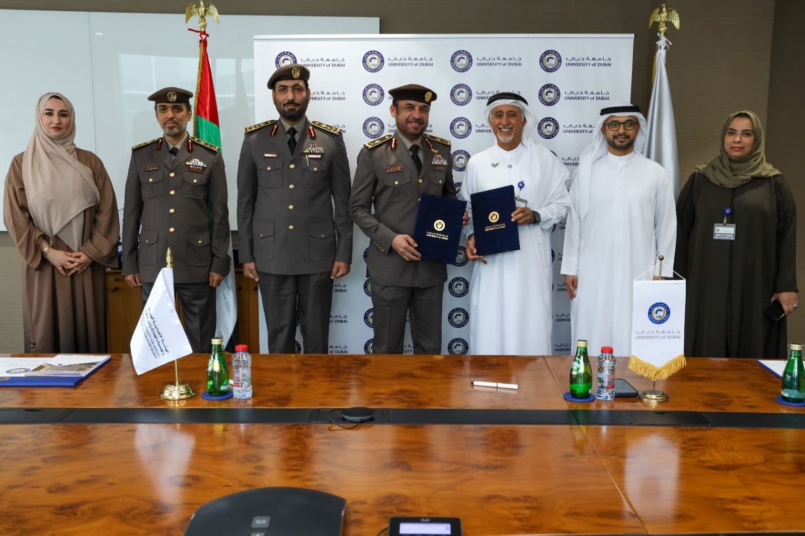 تفاهم بين جامعة دبي و"الهوية والجنسية" للتعاون في مجالات التعليم والتدريب والبحث العلمي 1 تفاهم بين جامعة دبي و"الهوية والجنسية" للتعاون في مجالات التعليم والتدريب والبحث العلمي