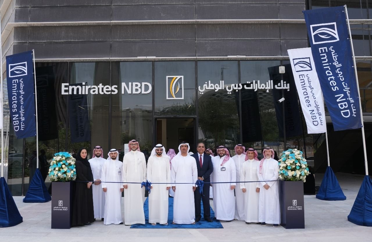 "الإمارات دبي الوطني" يفتتح فرعه الـ 19في السعودية 1 "الإمارات دبي الوطني" يفتتح فرعه الـ 19في السعودية