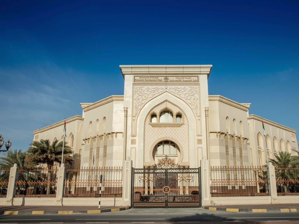 "اقتصادية الشارقة "تطلع المستثمرين وأصحاب المنشآت على الأطر التشريعية للمستفيد الحقيقي 1 "اقتصادية الشارقة "تطلع المستثمرين وأصحاب المنشآت على الأطر التشريعية للمستفيد الحقيقي