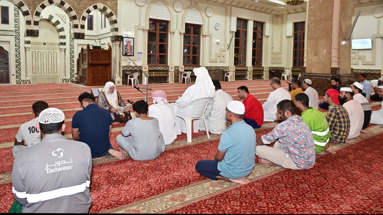 "الشؤون الإسلامية" تنظم دورات علمية في فقه العبادات للمصلين فى المساجد 1 "الشؤون الإسلامية" تنظم دورات علمية في فقه العبادات للمصلين فى المساجد