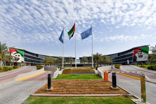 جامعة الإمارات تنظم معرض التوظيف 4 سبتمبر 1 جامعة الإمارات تنظم معرض التوظيف 4 سبتمبر