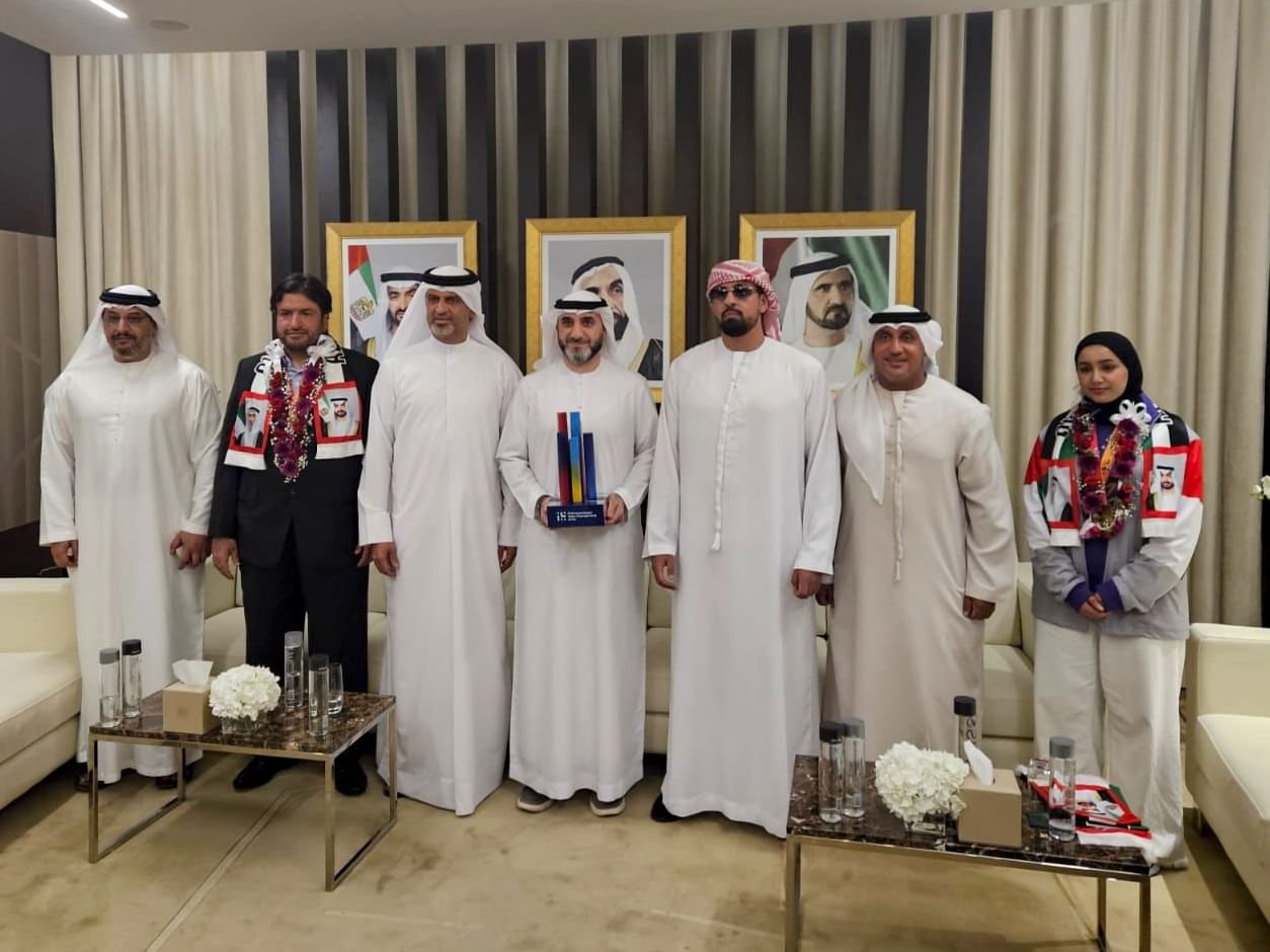 استقبال حافل لفريق نادي العين للشطرنج المتوج ببطولة العالم في كازاخستان 1 استقبال حافل لفريق نادي العين للشطرنج المتوج ببطولة العالم في كازاخستان