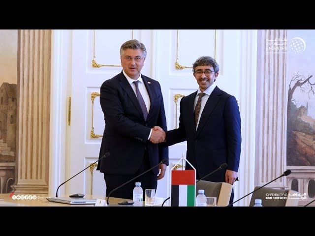 عبدالله بن زايد يلتقي رئيس وزراء كرواتيا في زغرب ويبحثان تعزيز التعاون الثنائي 1 عبدالله بن زايد يلتقي رئيس وزراء كرواتيا في زغرب ويبحثان تعزيز التعاون الثنائي