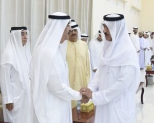 حاكم أم القيوين يتقبل تعازي أحمد جمعة الزعابي فى وفاة الشيخ عبدالله بن أحمد المعلا