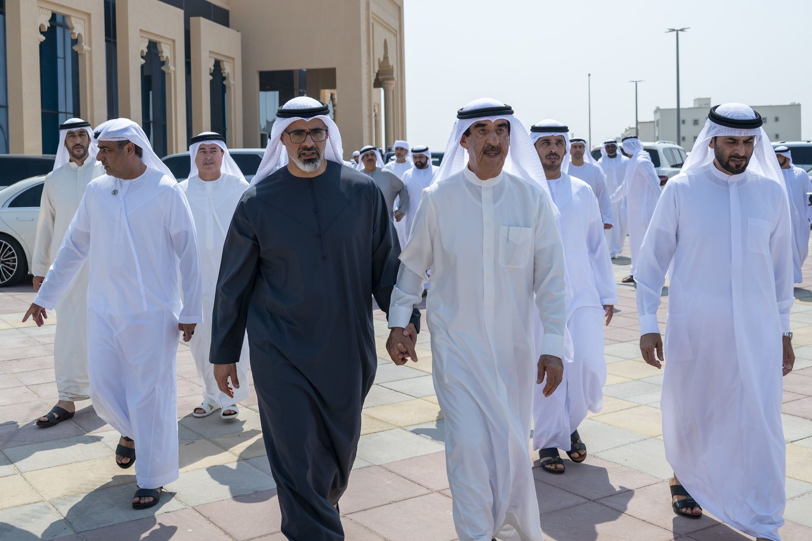 حاكم أم القيوين يتقبل تعازي ولي عهد أبوظبي بوفاة الشيخ عبد الله بن أحمد بن راشد المعلا