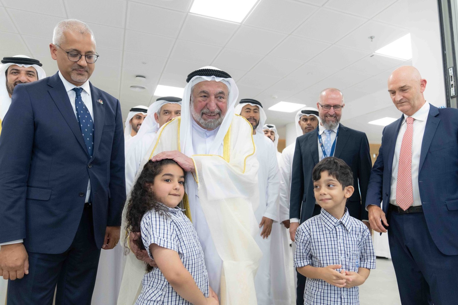 حاكم الشارقة يفتتح مدرسة فيكتوريا الدولية في منطقة التلال 1 حاكم الشارقة يفتتح مدرسة فيكتوريا الدولية في منطقة التلال